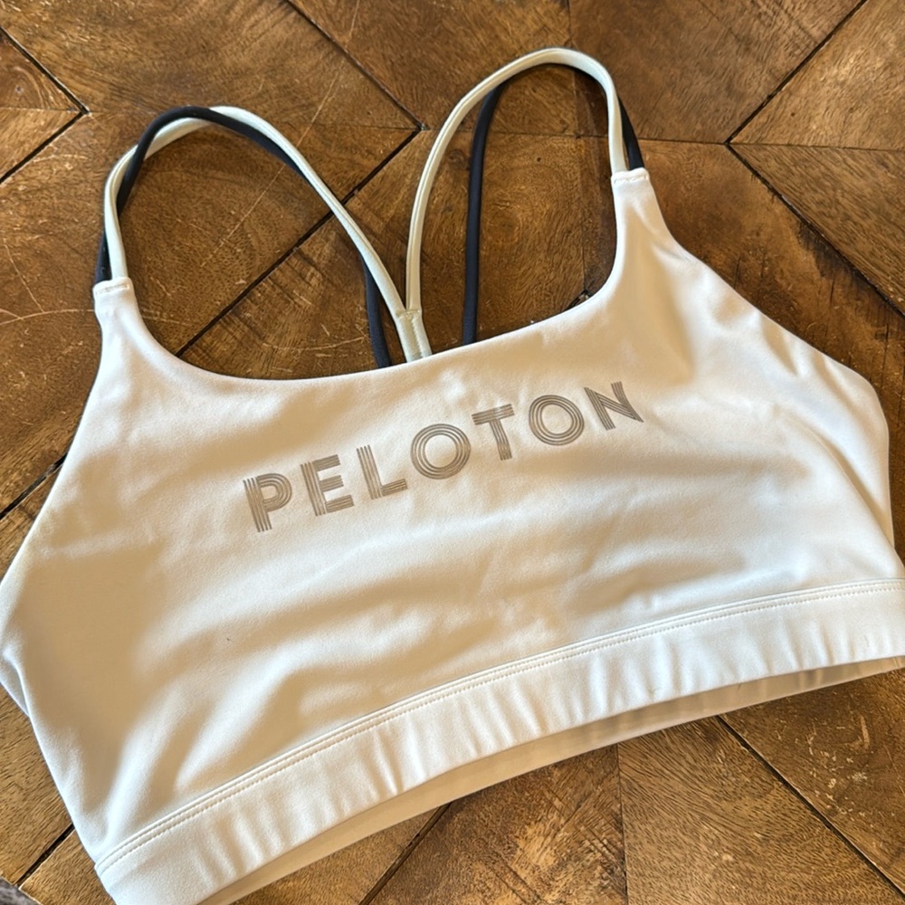 Peloton sports bra size large without the cups